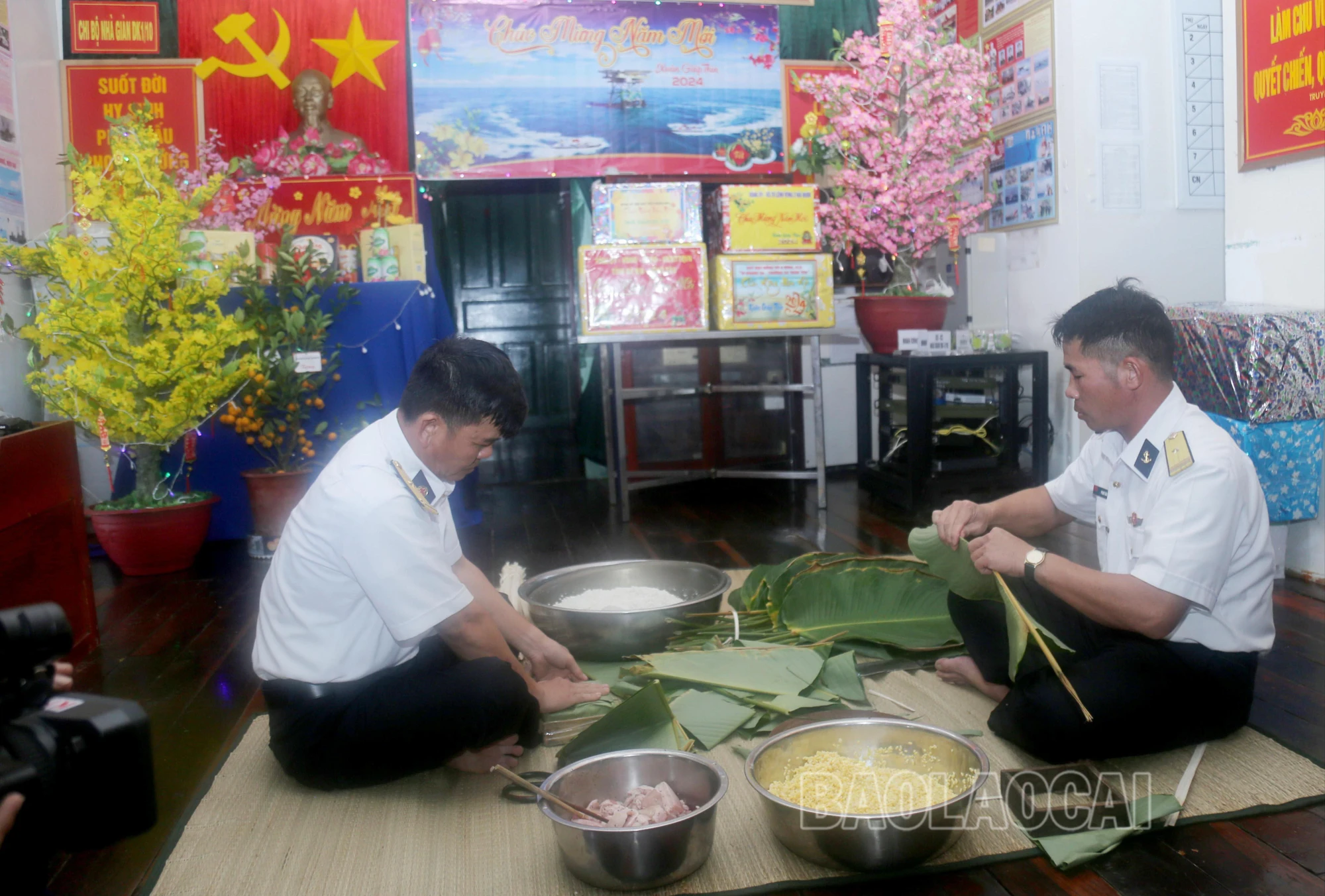 Tết đến sớm nơi trùng khơi, biển biếc