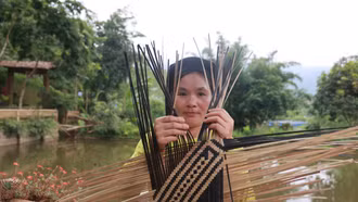 Nghề đan lát của người Tày ở xã Nghĩa Đô