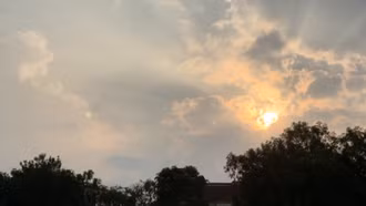 Ngày nắng, đêm về sáng trời lạnh