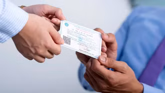 Từ ngày 1/6 dừng cấp thẻ BHYT giấy, người dân cần làm gì để đảm bảo quyền lợi khám chữa bệnh?