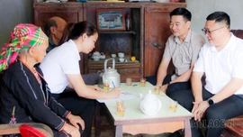 Xã Mậu A thành lập 6 tổ hỗ trợ giải quyết thủ tục hành chính lưu động