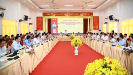 Thường trực Tỉnh ủy làm việc với Thường trực Đảng ủy các xã, phường thuộc huyện Văn Chấn và thị xã Nghĩa Lộ (cũ)