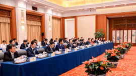 Bí thư Tỉnh ủy Lào Cai Dương Quốc Huy hội kiến với Bí thư Tỉnh ủy Vân Nam Vương Ninh