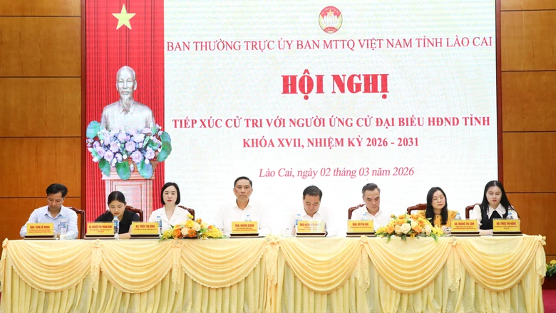 Hội nghị tiếp xúc cử tri với những người ứng cử đại biểu HĐND tỉnh khóa XVII tại đơn vị bầu cử số 01