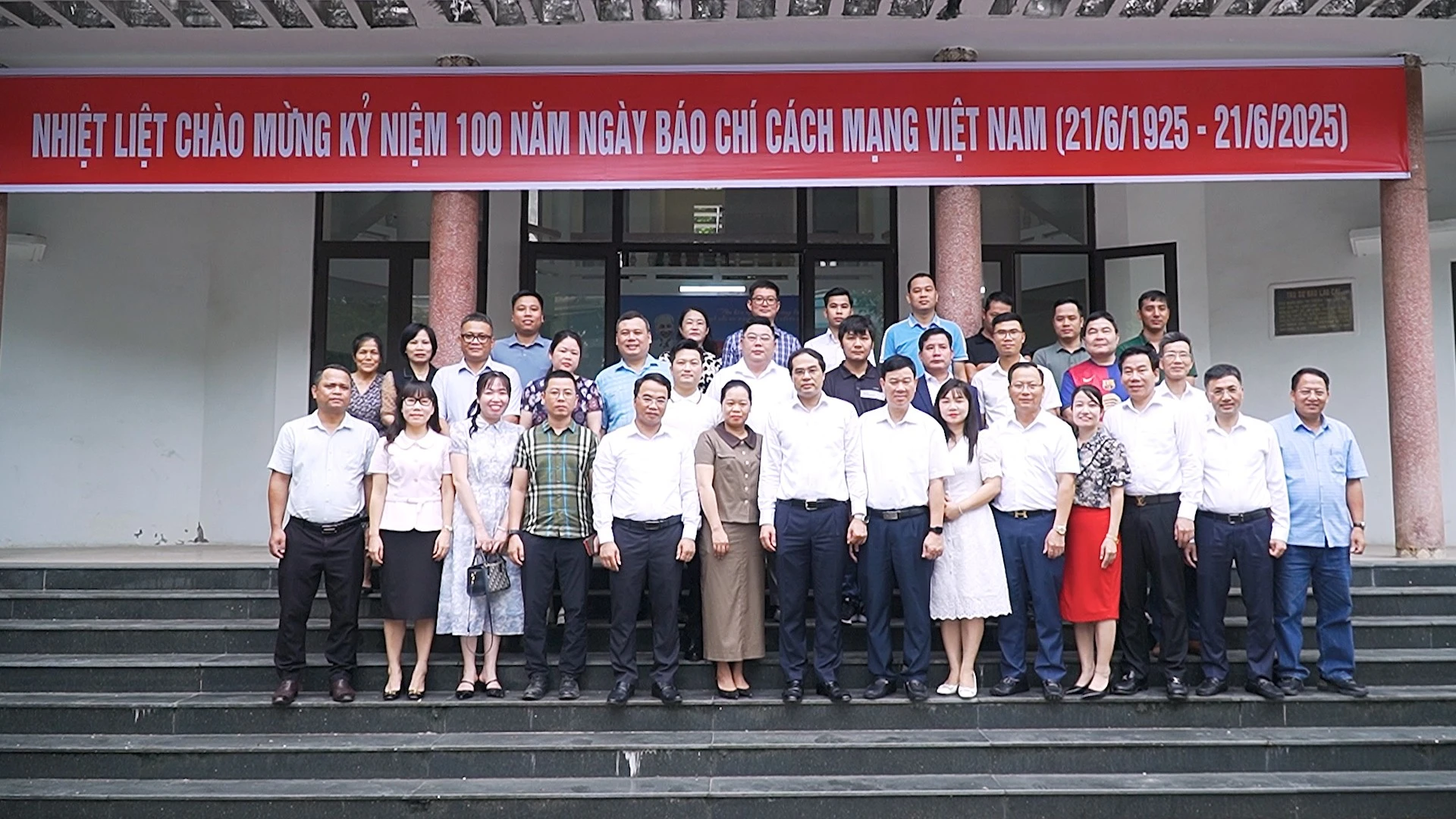 lanh-dao-tinh.jpg