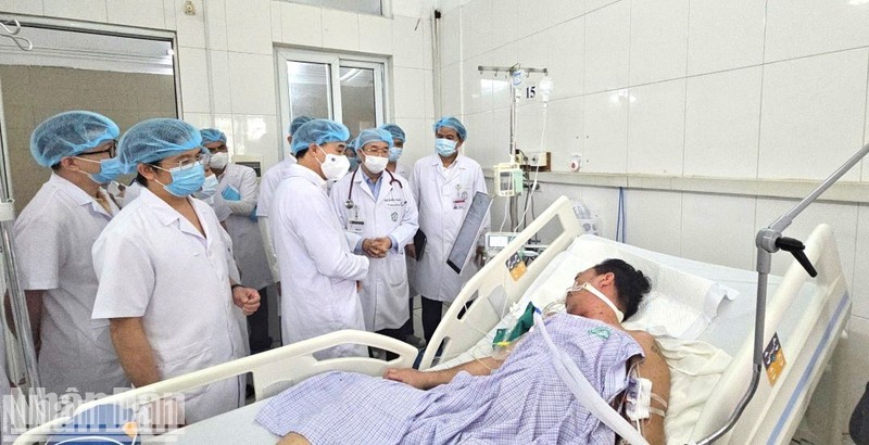 Bộ Y tế ban hành văn bản về việc tăng cường đảm bảo an ninh, an toàn cho người bệnh và nhân viên y tế tại các cơ sở khám chữa bệnh. Bộ Y tế ban hành văn bản về việc tăng cường đảm bảo an ninh, an toàn cho người bệnh và nhân viên y tế tại các cơ sở khám chữa bệnh.