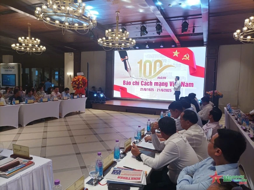 Đồng chí Lê Quốc Minh, Ủy viên Trung ương Đảng, Phó trưởng ban Tuyên giáo Trung ương, Tổng Biên tập Báo Nhân Dân, Chủ tịch Hội Nhà báo Việt Nam thuyết trình tại diễn đàn.