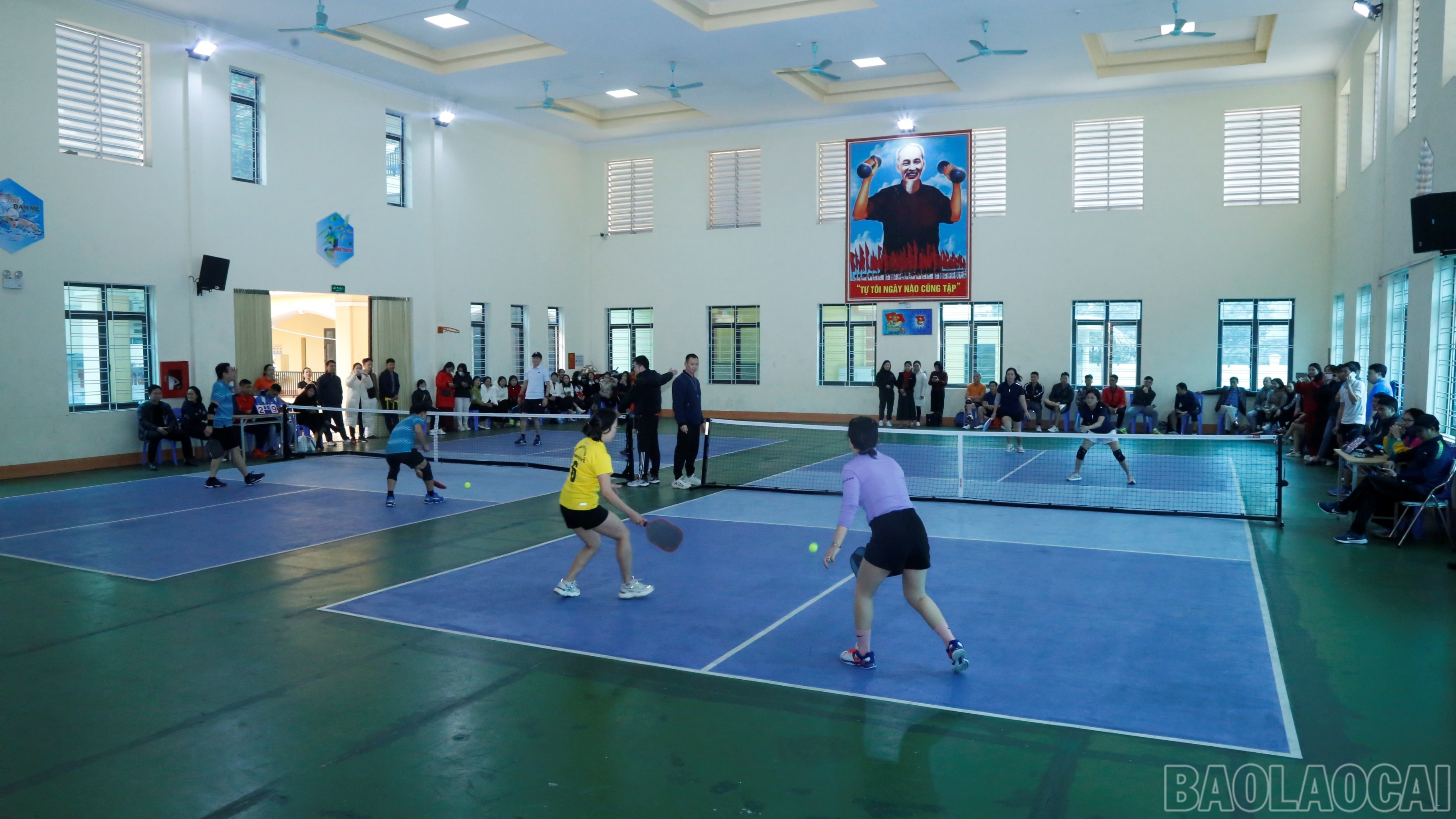 Hơn 200 vận động viên tham gia Giải Pickleball mừng Đảng, mừng Xuân Ất Tỵ 2025 ngành giáo dục thành phố Lào Cai ảnh 3 baolaocai-br_mg-7951.jpg