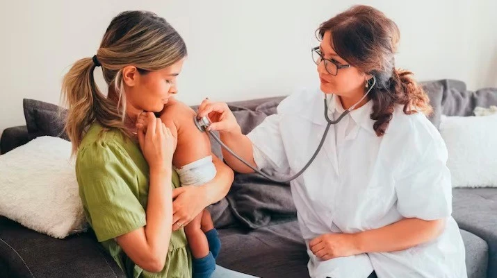 Tại nhiều quốc gia ở Bắc bán cầu, các bệnh lây truyền qua đường hô hấp cấp tính có xu hướng gia tăng. Ảnh minh hoạ