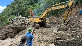 Lào Cai nhanh chóng khôi phục các tuyến đường huyết mạch sau thiên tai