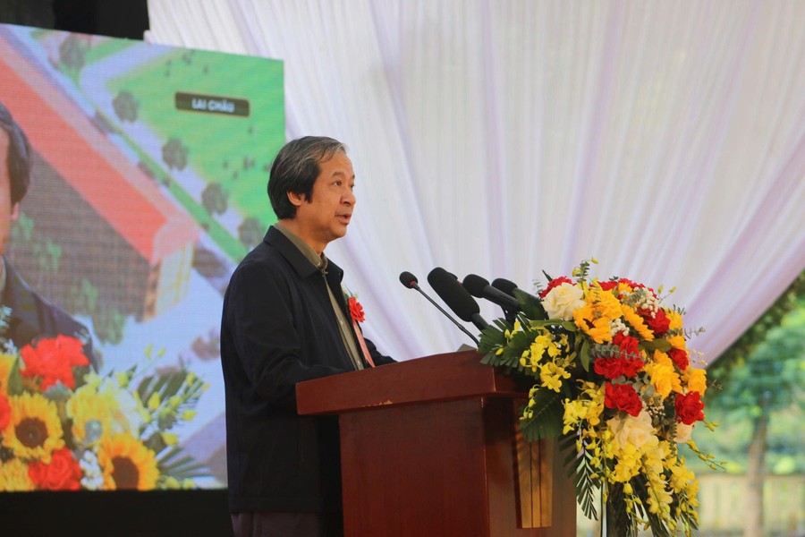 Bộ trưởng Bộ GD&amp;ĐT Nguyễn Kim Sơn khẳng định, đây không chỉ là một sự kiện rất lớn của ngành, của các tỉnh, thành phố biên giới, mà là một sự kiện mang tính quốc gia, sự kiện có ý nghĩa chính trị, nhân văn sâu sắc.