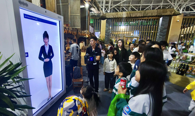 Gian hàng tỉnh Sơn La ứng dụng AI để giới thiệu sản phẩm.