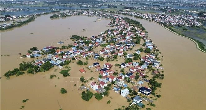 Xóm 1, thôn Đa Hội, xã Hợp Thịnh, Bắc Ninh chìm trong biển nước.