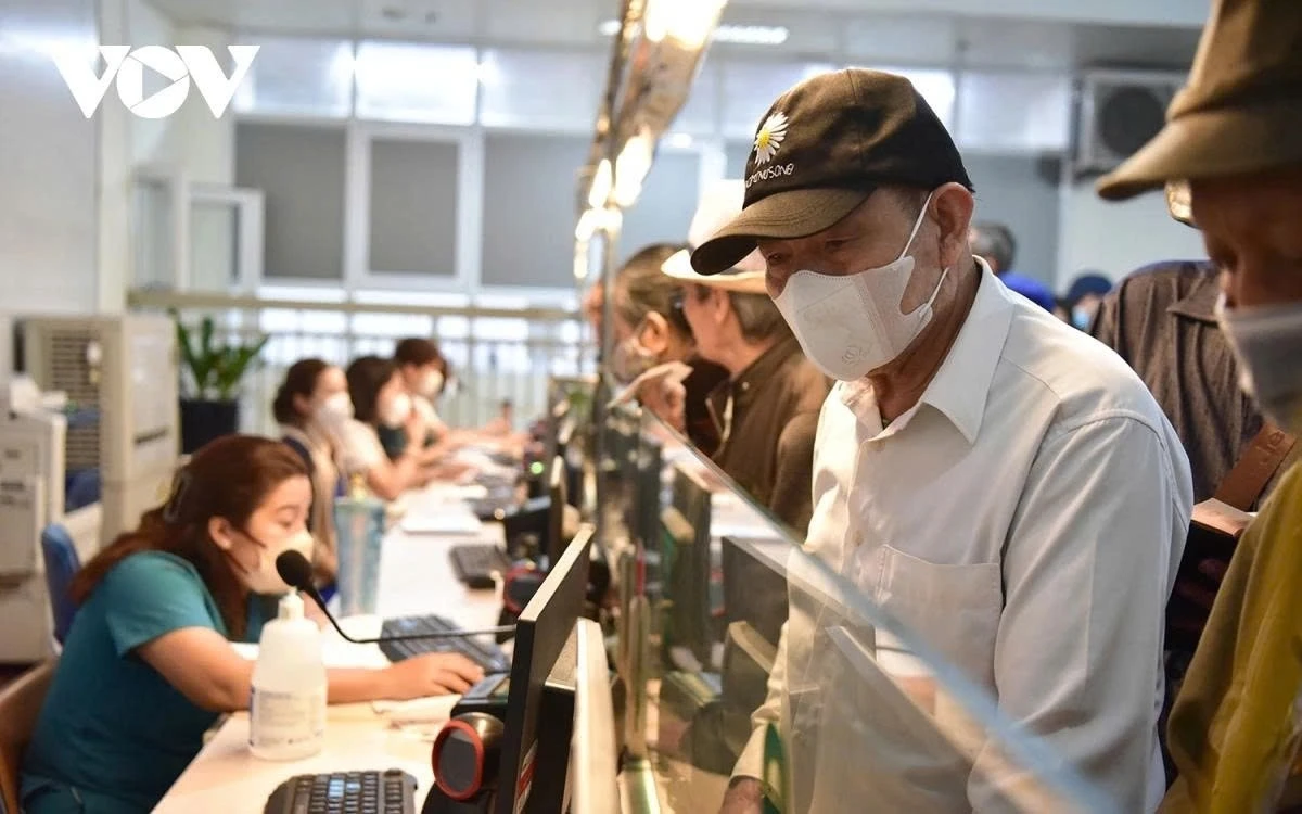 Bộ Y tế nhận các phản ánh cho thấy nhiều bệnh viện vẫn chưa thực hiện cấp thuốc ngoại trú trên 30 ngày.