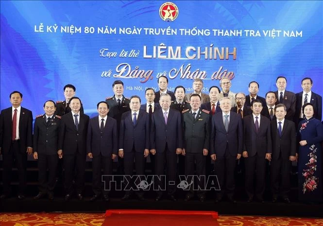 Tổng Bí thư Tô Lâm, Chủ tịch Quốc hội Trần Thanh Mẫn và các đại biểu.