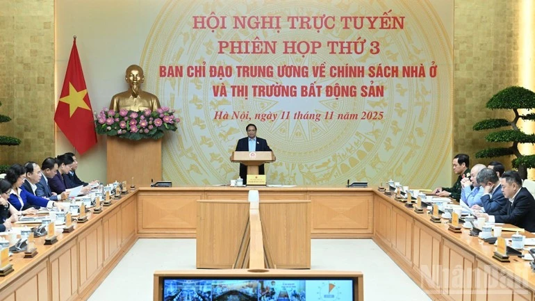 Thủ tướng Phạm Minh Chính chủ trì Hội nghị trực tuyến Phiên họp thứ 3 của Ban Chỉ đạo Trung ương.