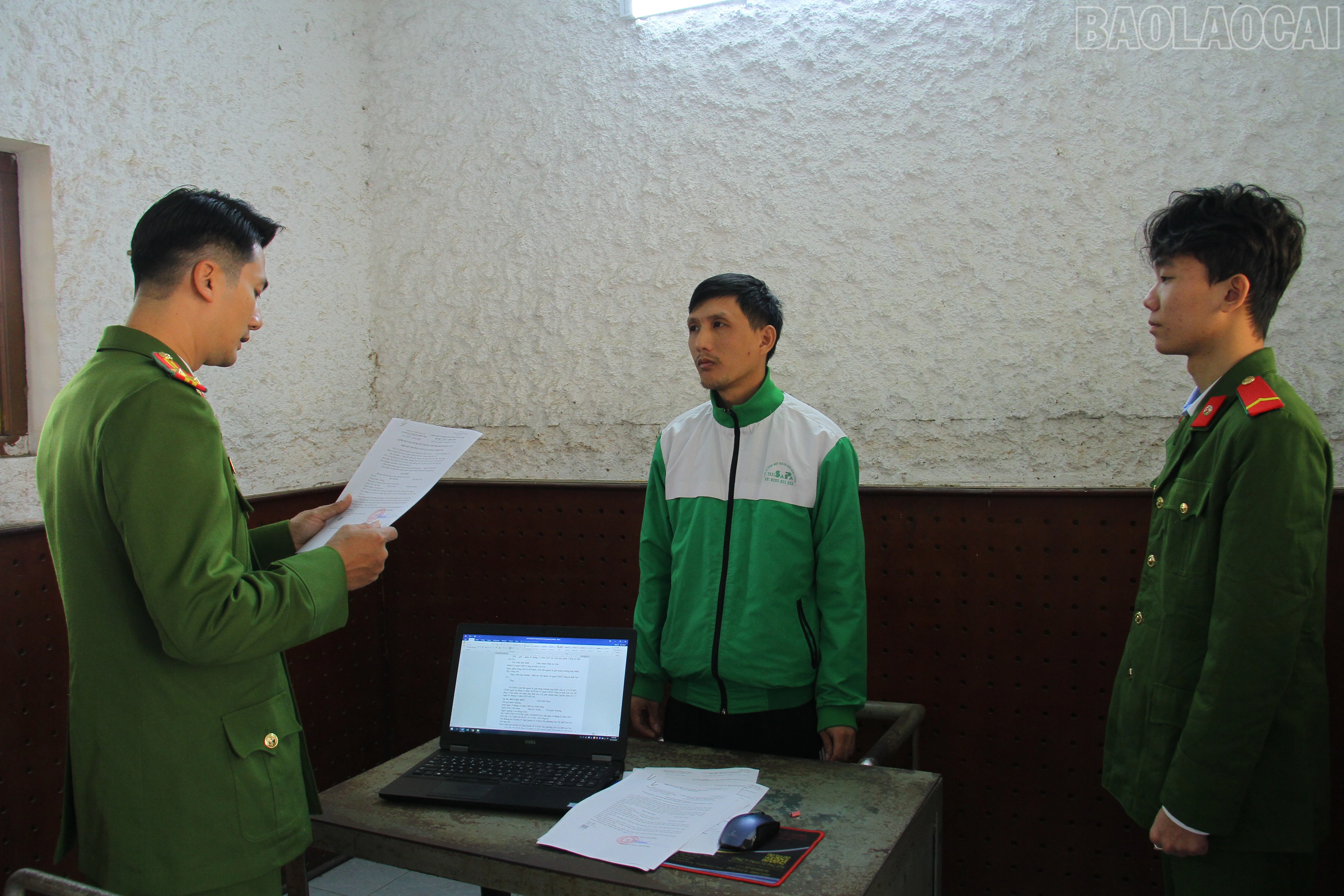 baolaocai-tr_co-quan-csdt-cong-an-tinh-lao-cai-ra-quyet-dinh-khoi-to-vu-an-giet-nguoi-va-ra-quyet-dinh-bat-nguoi-bi-giu-trong-truong-hop-khan-cap-doi-voi-bui-viet-duc.jpg