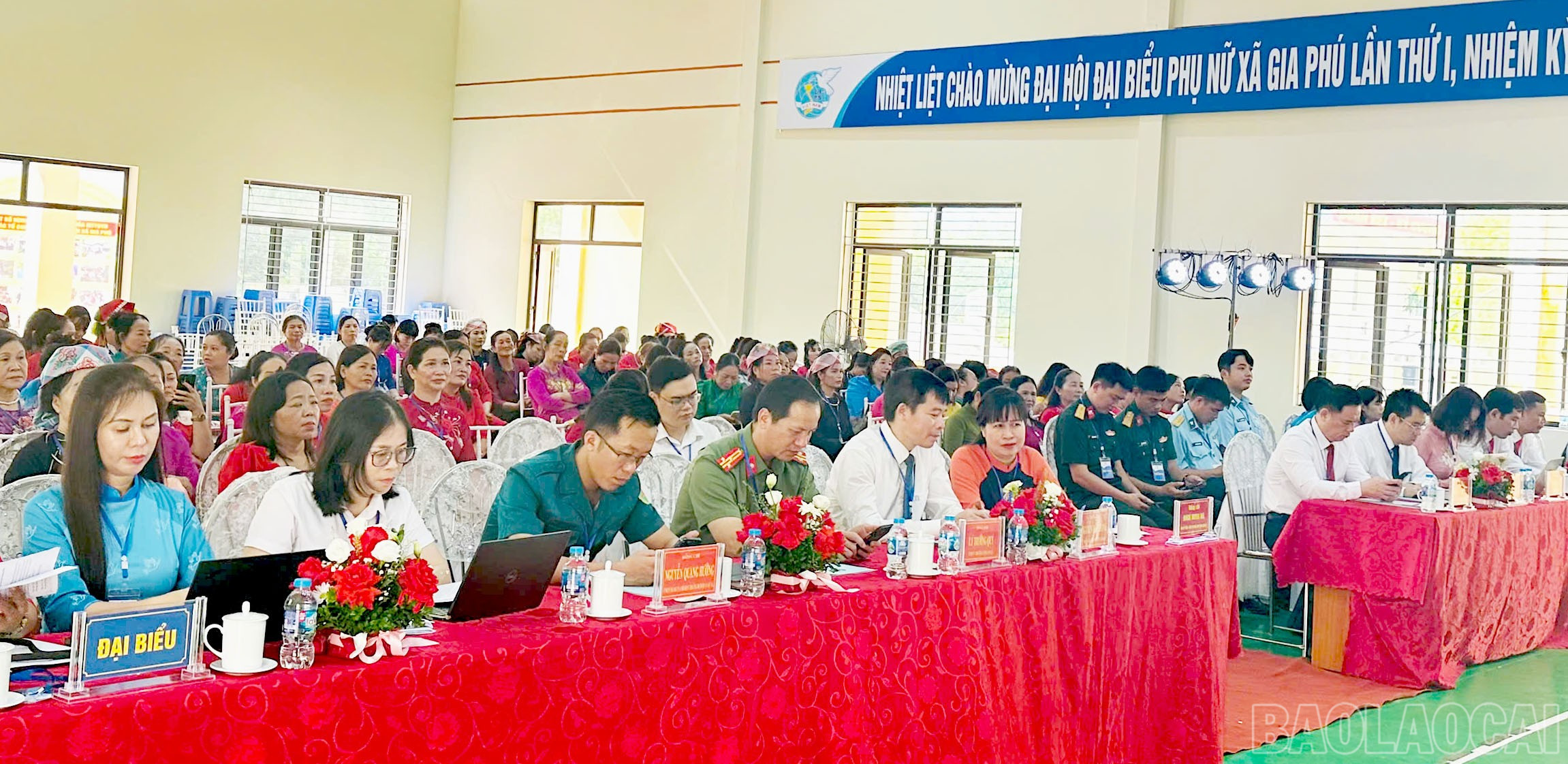 Các đại biểu tham dự đại hội. baolaocai-br_toan-canh-dai-hoi.jpg