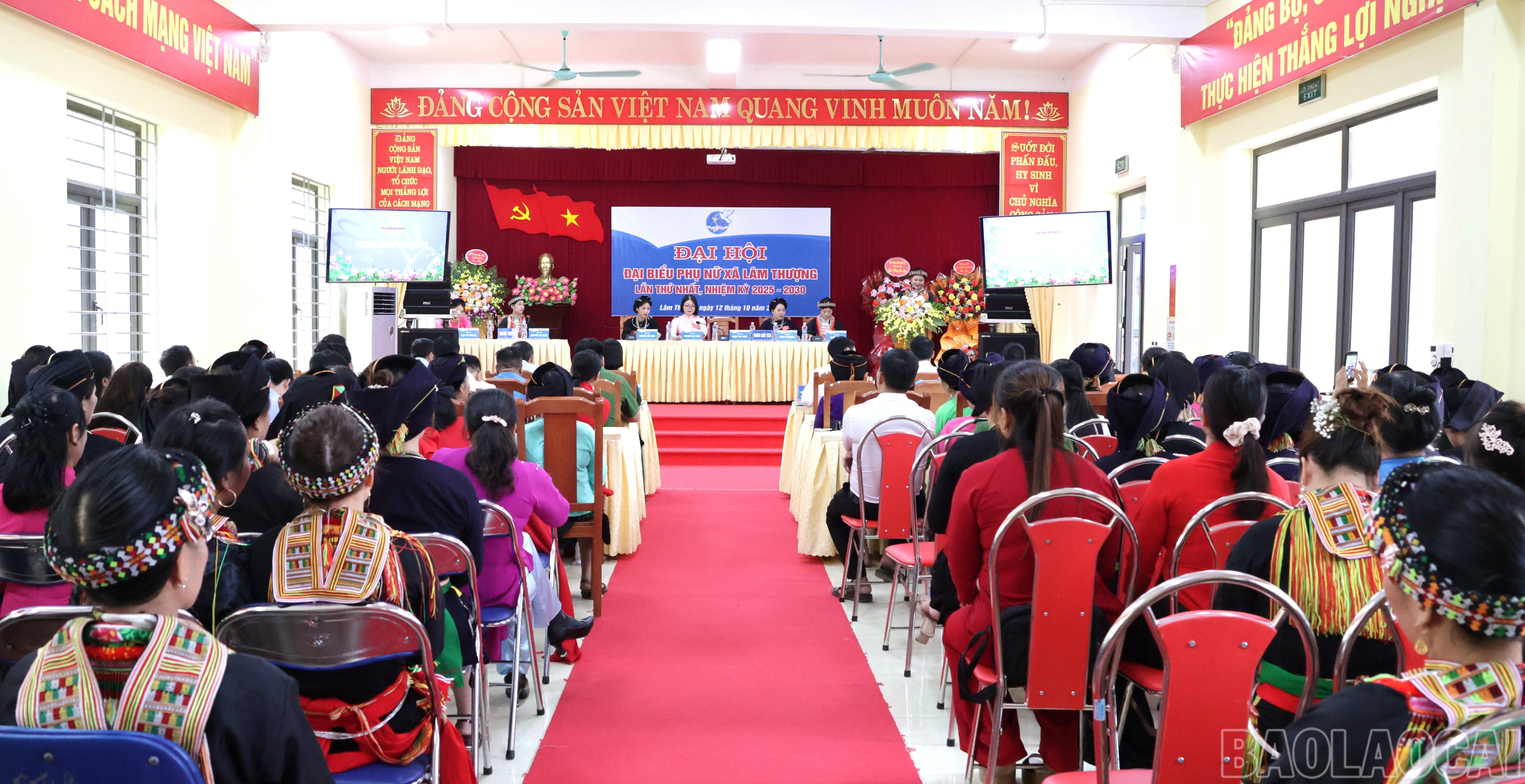 Quang cảnh đại hội. baolaocai-br_quang-canh-dai-hoi-1.jpg