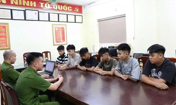 Nhóm đối tượng bạo hành 2 học sinh ở Sóc Sơn, Hà Nội.