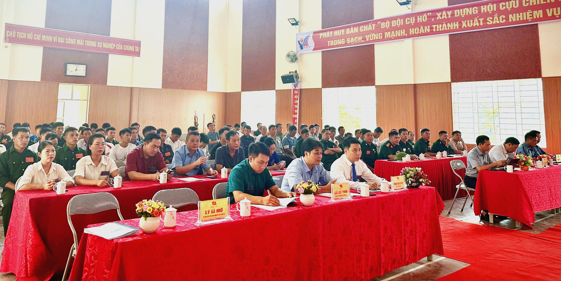 Các đại biểu tham dự đại hội. cac-dai-bieu-tham-du-dai-hoi-1.jpg