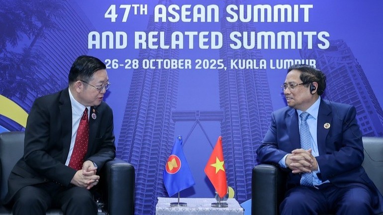 Thủ tướng Phạm Minh Chính đánh giá cao vai trò, đóng góp quan trọng của Ban Thư ký ASEAN và cá nhân Tổng Thư ký Kao Kim Hourn trong việc điều phối tiến trình xây dựng Cộng đồng ASEAN. Thủ tướng Phạm Minh Chính đánh giá cao vai trò, đóng góp quan trọng của Ban Thư ký ASEAN và cá nhân Tổng Thư ký Kao Kim Hourn trong việc điều phối tiến trình xây dựng Cộng đồng ASEAN.