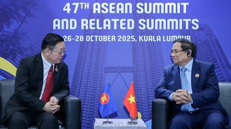 Thủ tướng Phạm Minh Chính đánh giá cao vai trò, đóng góp quan trọng của Ban Thư ký ASEAN và cá nhân Tổng Thư ký Kao Kim Hourn trong việc điều phối tiến trình xây dựng Cộng đồng ASEAN.