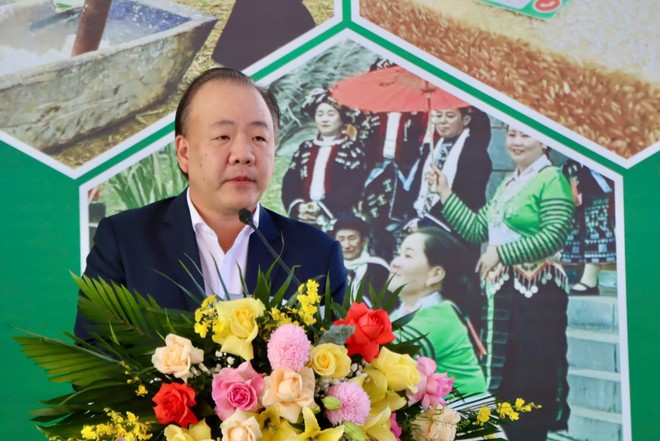 Ông Trần Hữu Linh, Cục trưởng Cục Quản lý và Phát triển thị trường trong nước (Bộ Công Thương) phát biểu khai mạc.