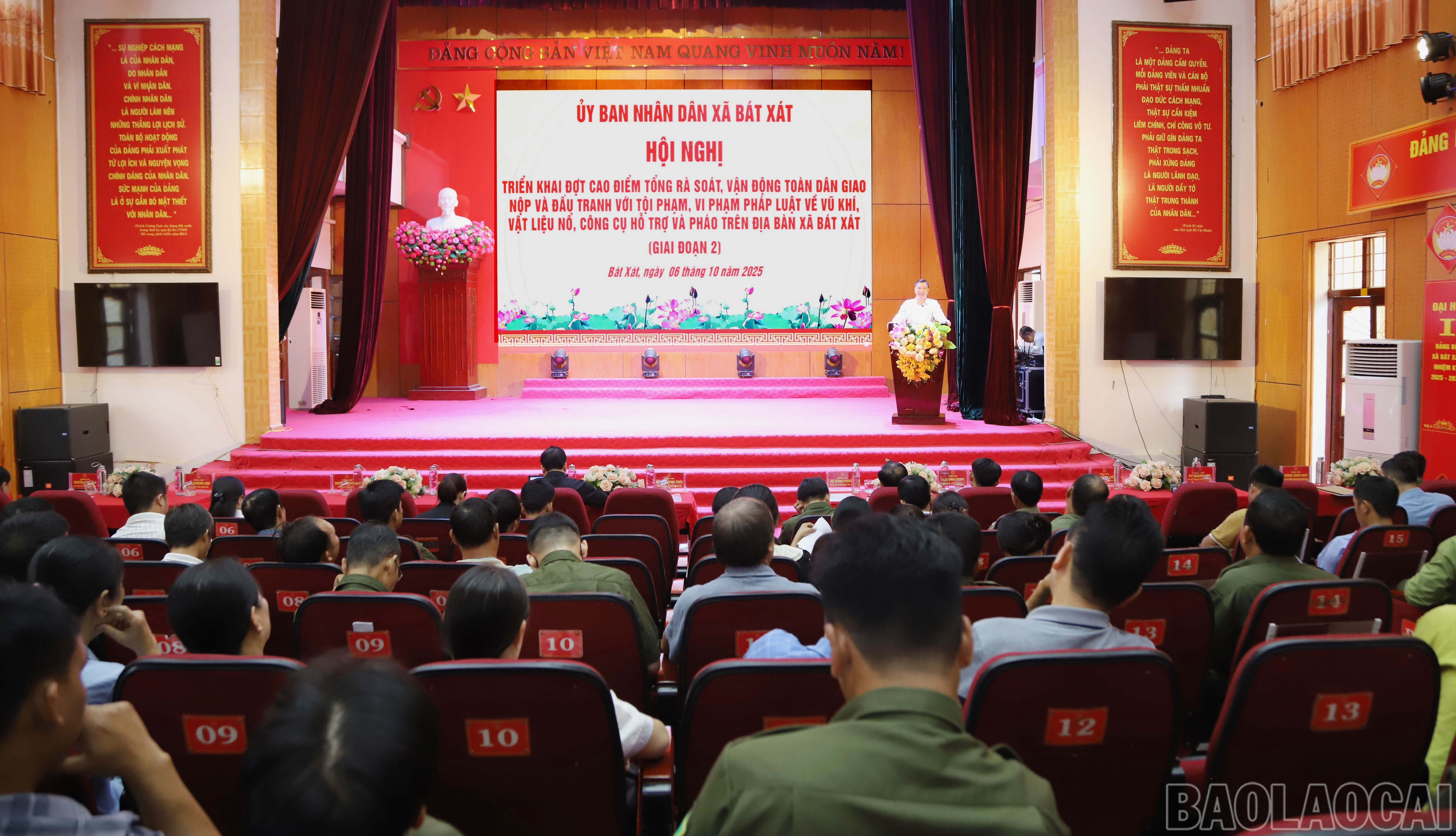 Quang cảnh hội nghị. baolaocai-br_1-1.jpg