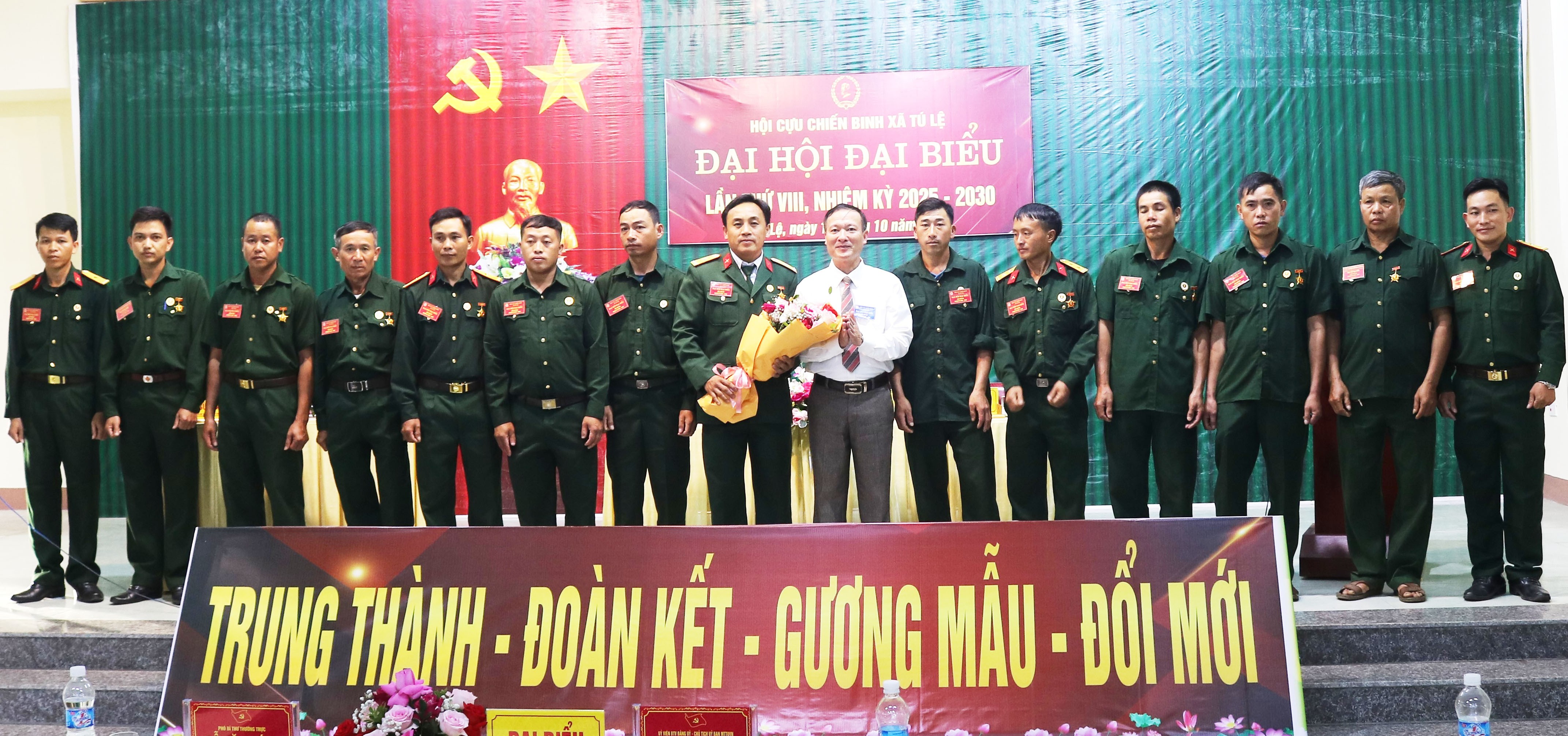 Ban Chấp hành Hội Cựu chiến binh xã Tú Lệ nhiệm kỳ 2025 - 2030 ra mắt đại hội. a-dh-ccb-tu-le-9.jpg