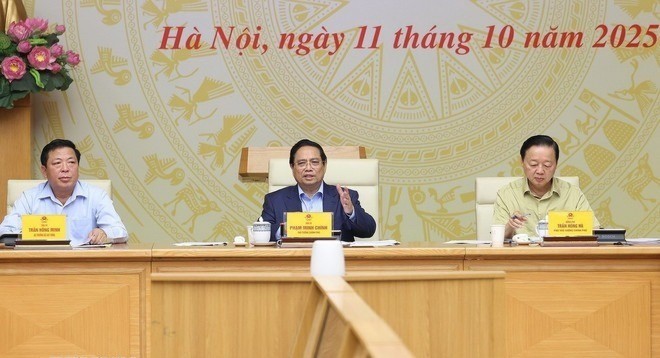 Thủ tướng Phạm Minh Chính chủ trì phiên họp về phát triển nhà ở xã hội. 2-4478.jpg
