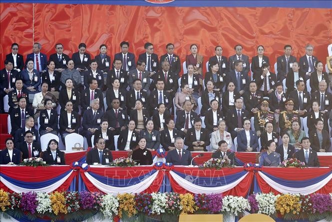 Tổng Bí thư Tô Lâm và Phu nhân cùng các đại biểu dự Lễ kỷ niệm 50 năm Quốc khánh Lào và 105 năm Ngày sinh Chủ tịch Kaysone Phomvihane.