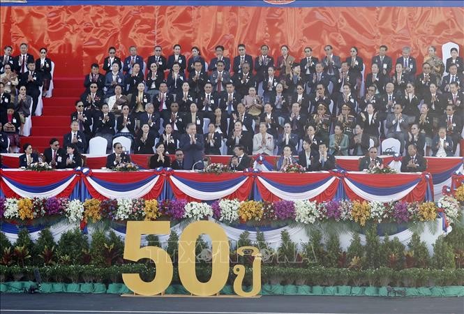 Tổng Bí thư Tô Lâm và Phu nhân cùng các đại biểu dự Lễ kỷ niệm 50 năm Quốc khánh Lào và 105 năm Ngày sinh Chủ tịch Kaysone Phomvihane.