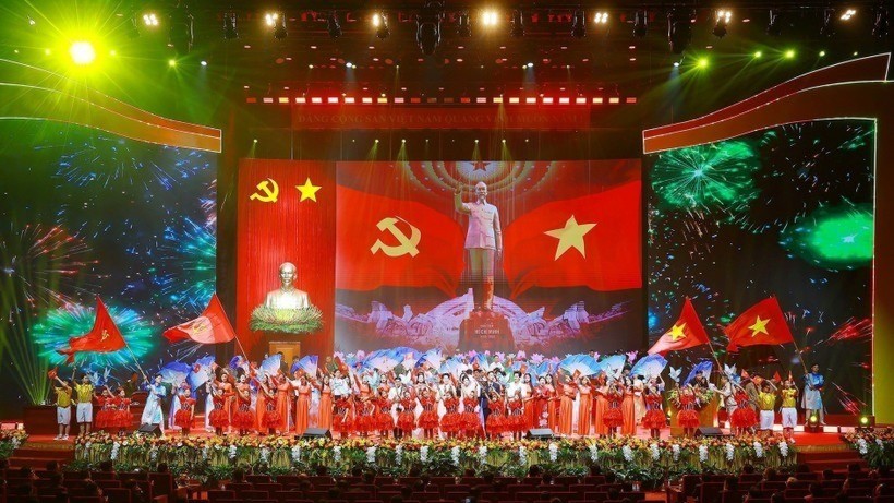 Chương trình nghệ thuật chào mừng Đại hội đại biểu Đảng bộ Chính phủ lần thứ nhất, nhiệm kỳ 2025 - 2030. van-nghe-2731-4979.jpg