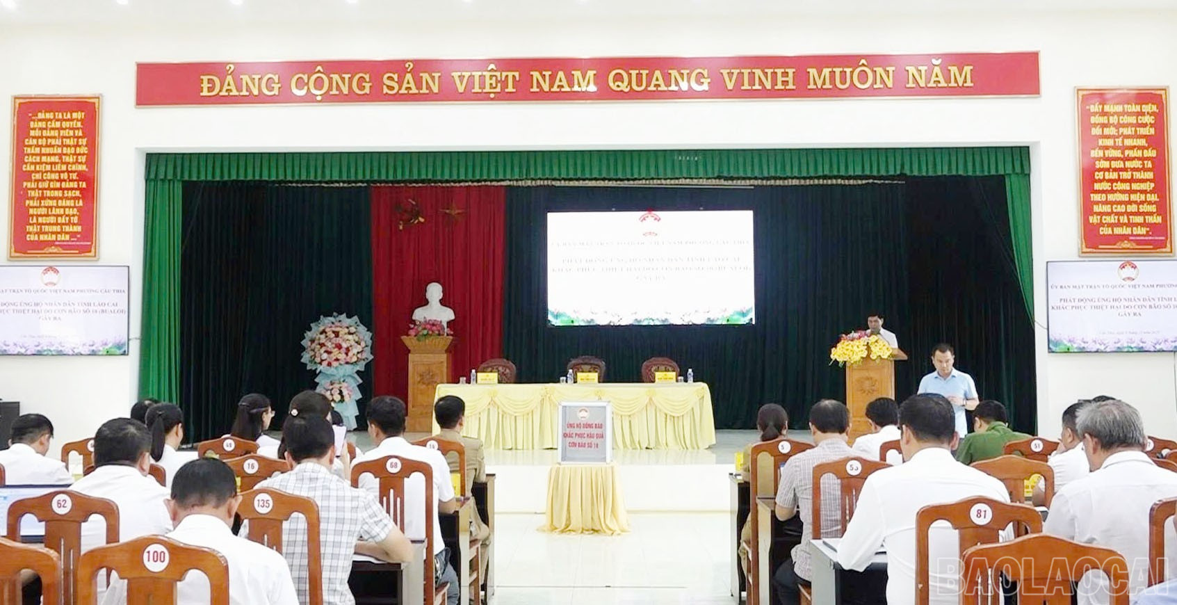 Quang cảnh lễ phát động. baolaocai-br_toan-canh-hoi-nghi-phat-dong.jpg
