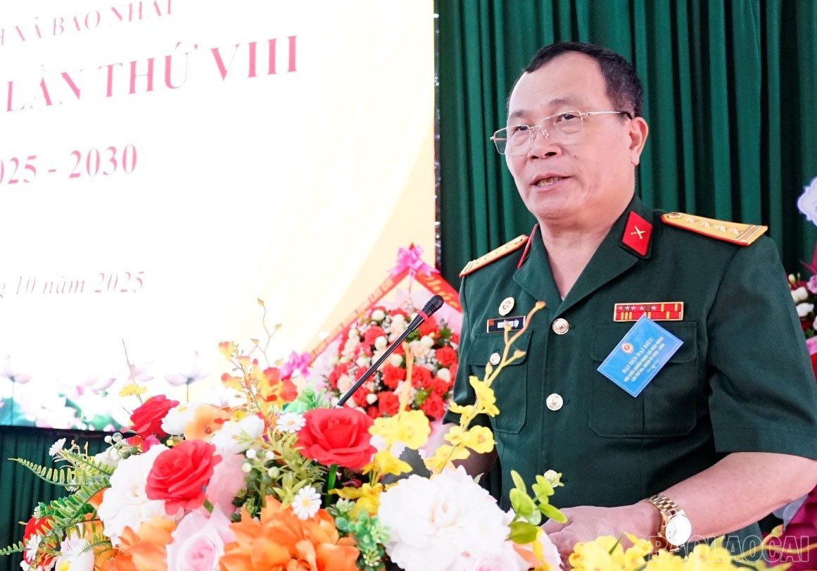 Đồng chí Nguyễn Định Tập - Phó Chủ tịch Hội CCB tỉnh Lào Cai phát biểu tại đại hội. baolaocai-br_dinh-tap.jpg