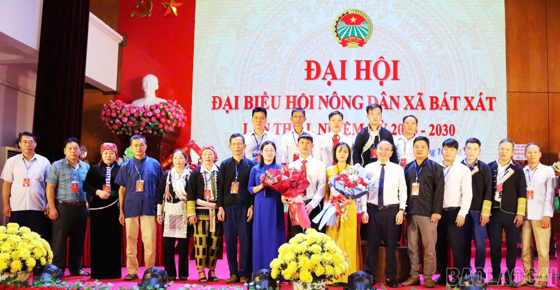 Ban Chấp hành Hội Nông dân xã Bát Xát khóa I, nhiệm kỳ 2025 - 2030 ra mắt đại hội. baolaocai-br_ra-mat-ban-chap-hanh-khoa-moi.jpg