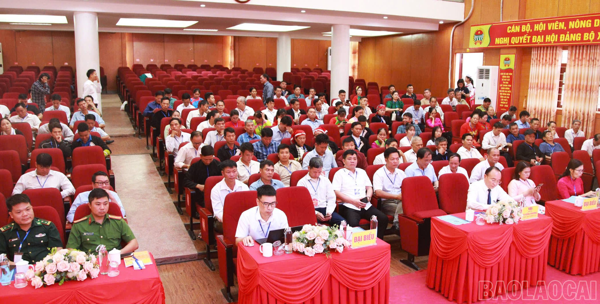 Đại biểu tham dự đại hội. baolaocai-br_dai-bieu-tham-du-dai-hoi.jpg