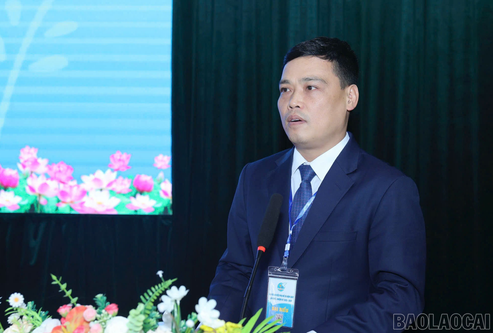 Lãnh đạo xã Nậm Chày phát biểu tại đại hội. baolaocai-br_pnnc-3.jpg