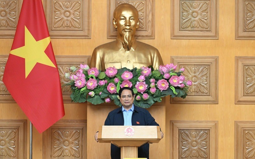 Thủ tướng Phạm Minh Chính chủ trì cuộc làm việc về xây dựng hành lang pháp lý, cơ chế, chính sách thúc đẩy hình thành và phát triển sàn dữ liệu Việt Nam. tt.jpg