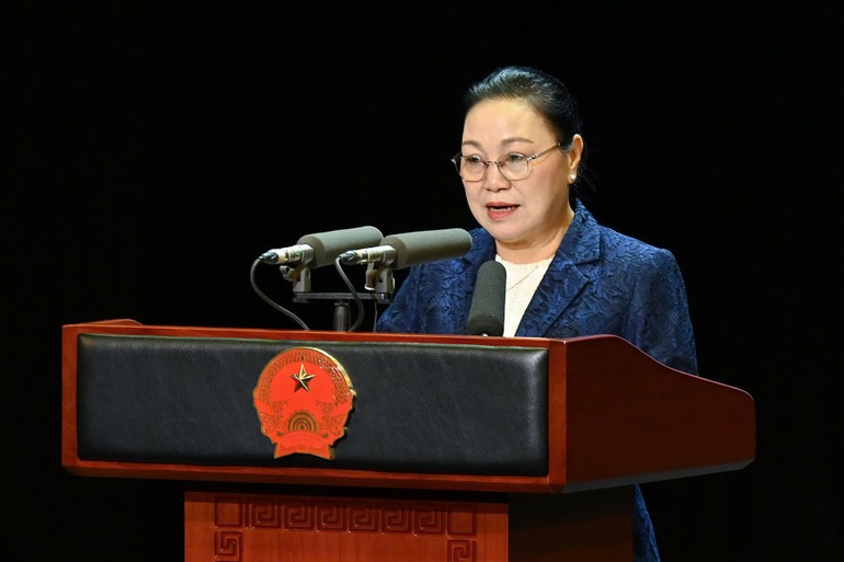 Đại sứ Lào tại Việt Nam phát biểu tại buổi lễ.