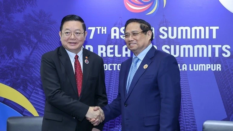 Thủ tướng Chính phủ Phạm Minh Chính và Tổng Thư ký ASEAN Kao Kim Hourn.