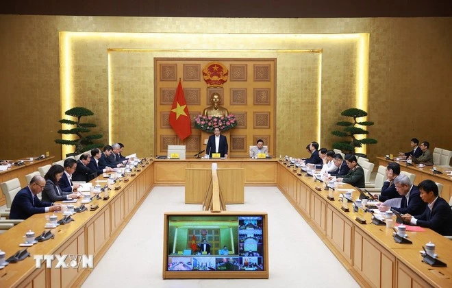 Thủ tướng Phạm Minh Chính chủ trì họp triển khai “Chiến dịch Quang Trung” thần tốc xây dựng nhà ở cho các gia đình bị thiệt hại do thiên tai tại miền Trung.