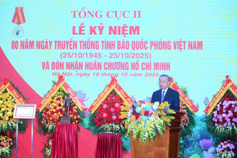 Tổng Bí thư Tô Lâm, Bí thư Quân ủy Trung ương, phát biểu tại lễ kỷ niệm. Tổng Bí thư Tô Lâm, Bí thư Quân ủy Trung ương, phát biểu tại lễ kỷ niệm.