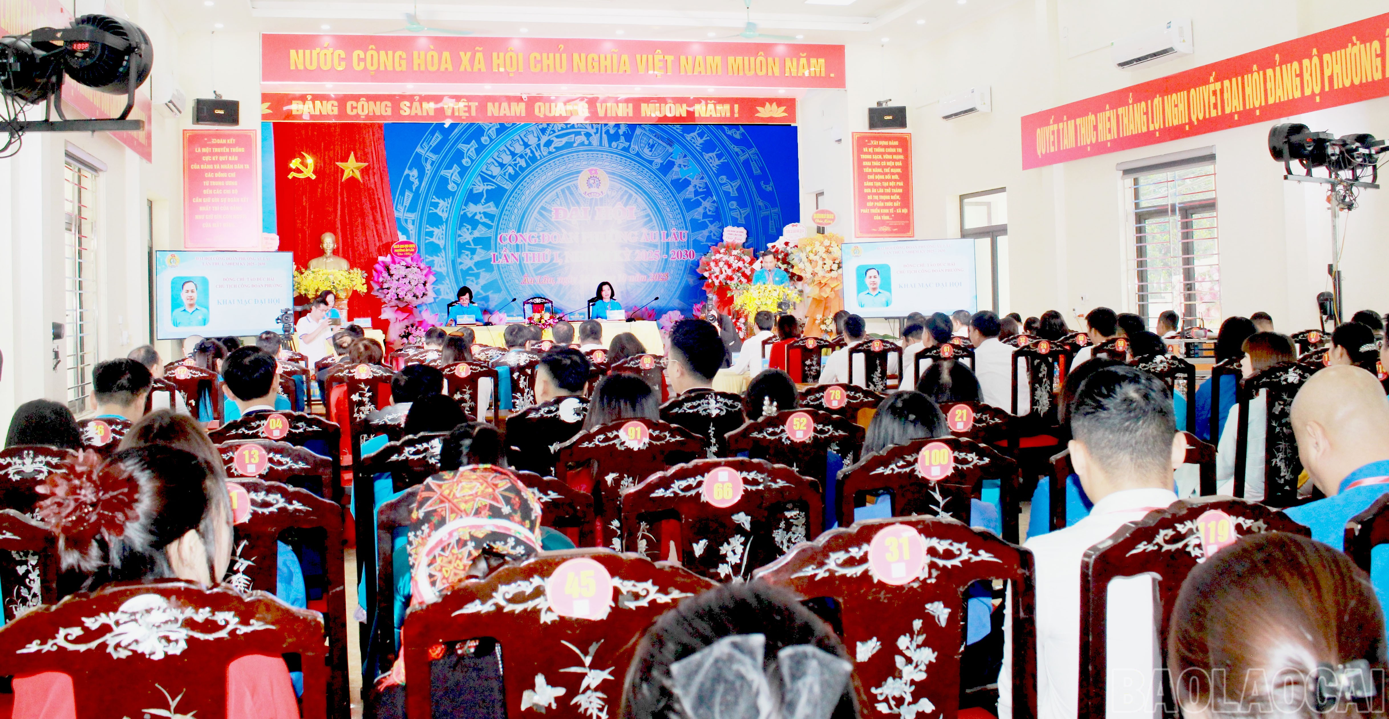 Quang cảnh đại hội. baolaocai-br_cong-doang-1-700.jpg