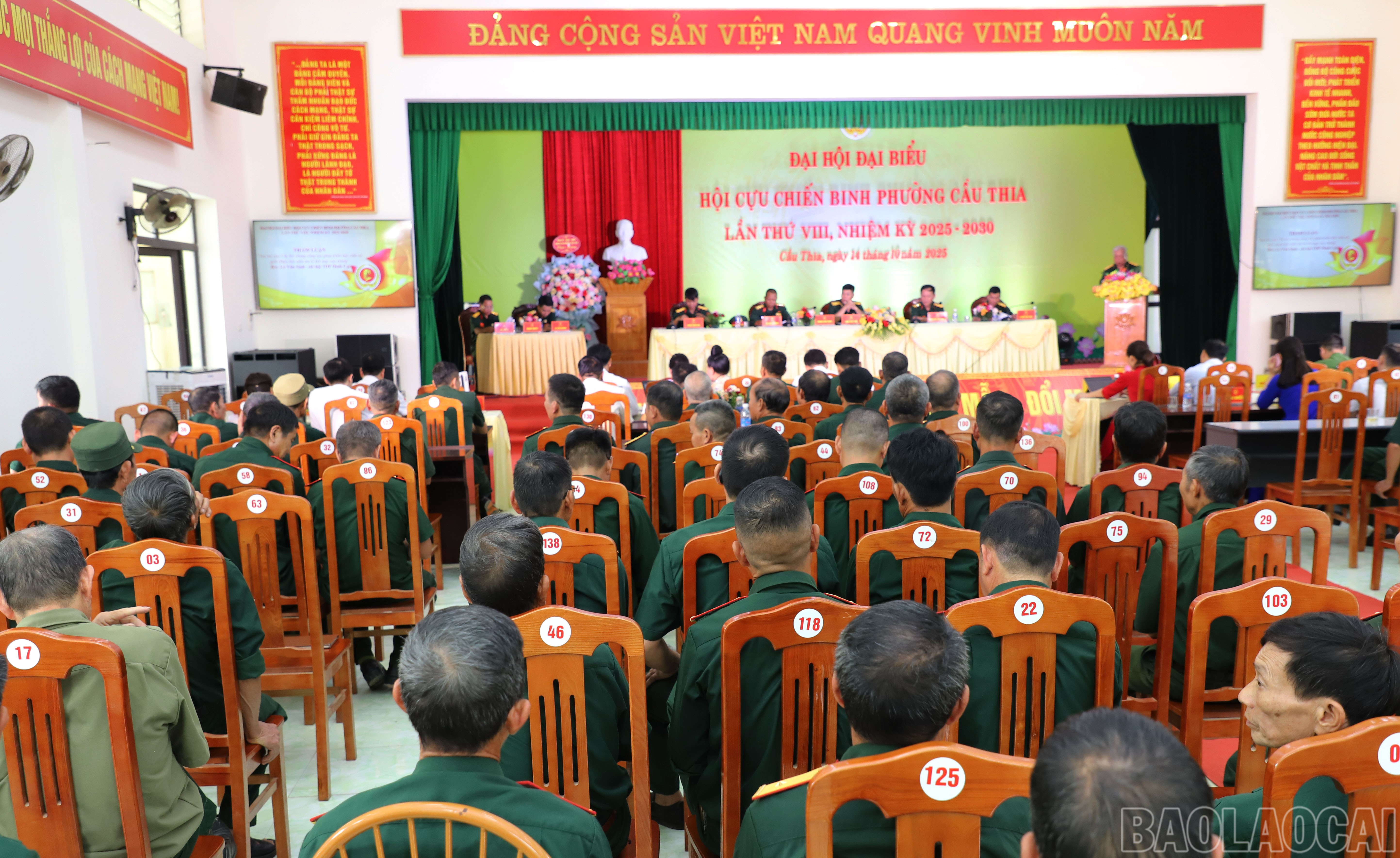 Quang cảnh đại hội. baolaocai-br_toan-canh-dai-hoi.jpg