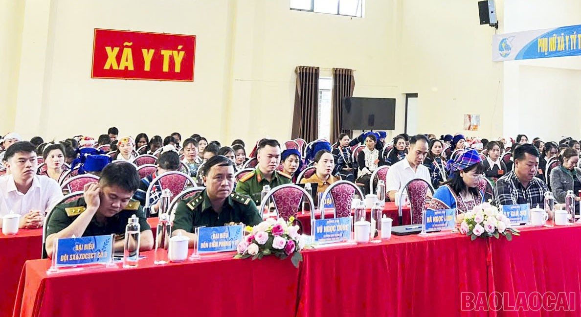Đại biểu tham dự đại hội. baolaocai-br_dai-bieu-tham-du-dai-hoi.jpg