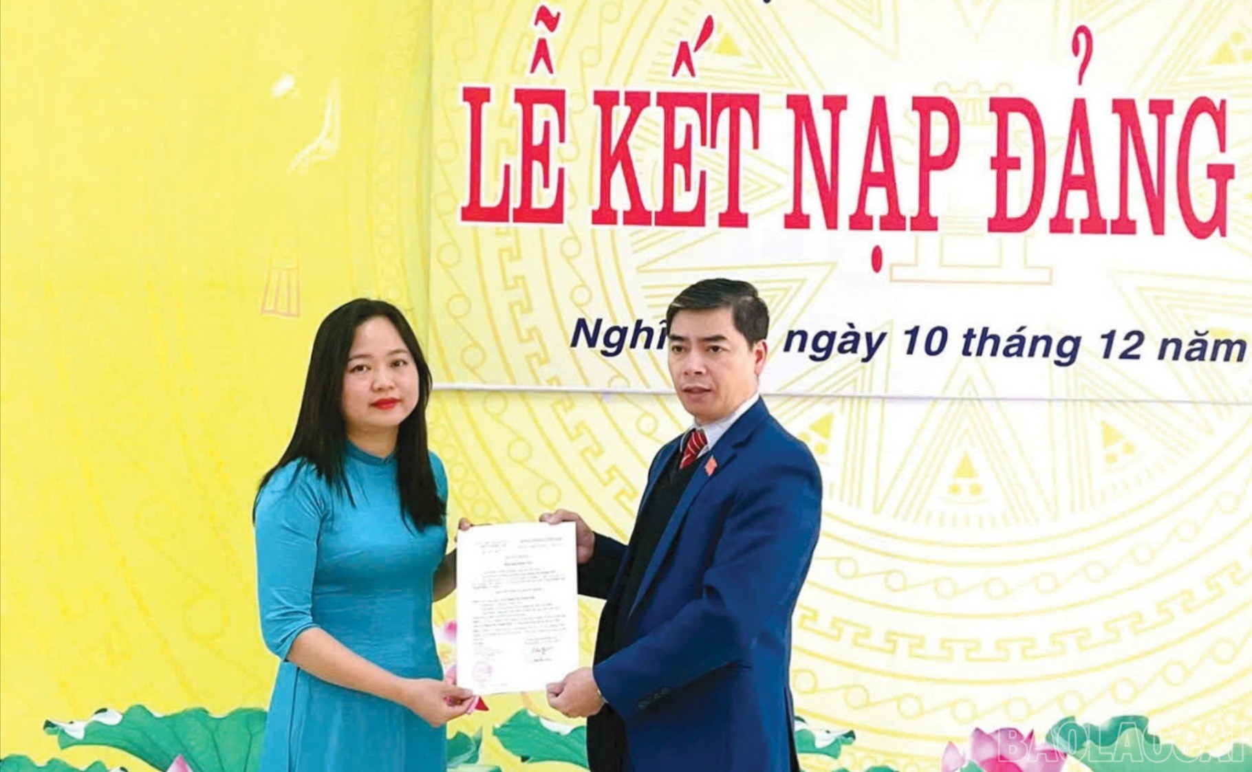 Với nỗ lực, phấn đấu quần chúng Phạm Thị Thanh Huế đã vinh dự đứng trong hàng ngũ của Đảng.