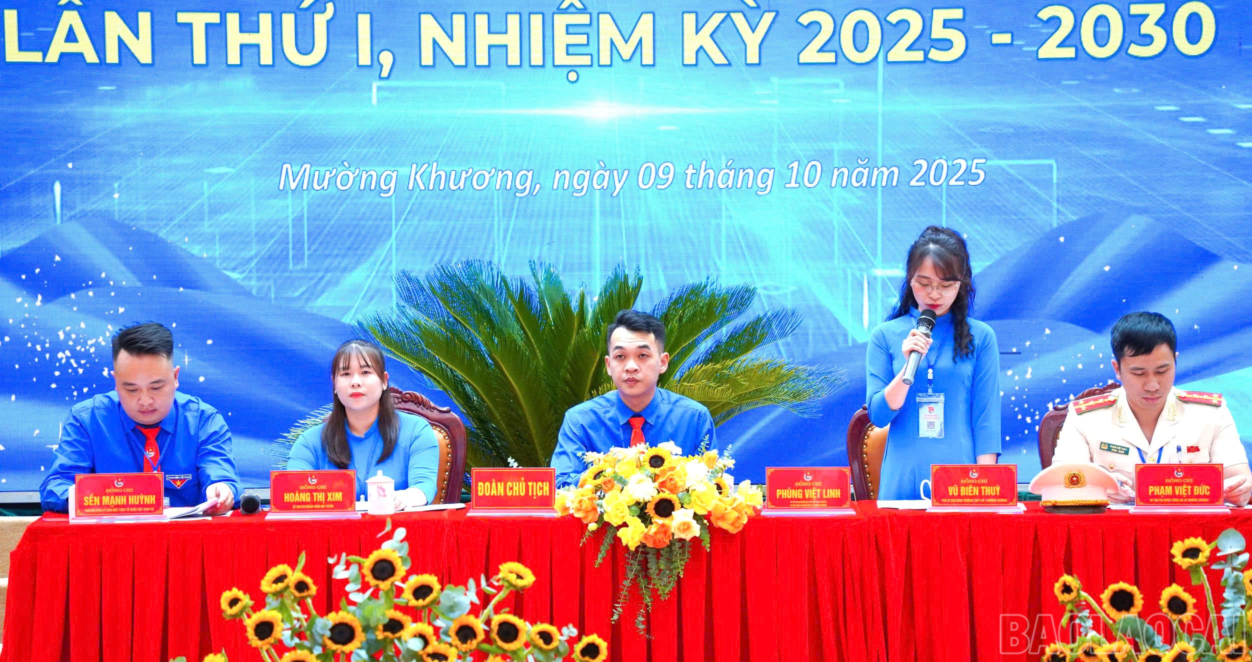 Đoàn Chủ tịch đại hội. baolaocai-br_doan-chu-tich-dai-hoi.jpg