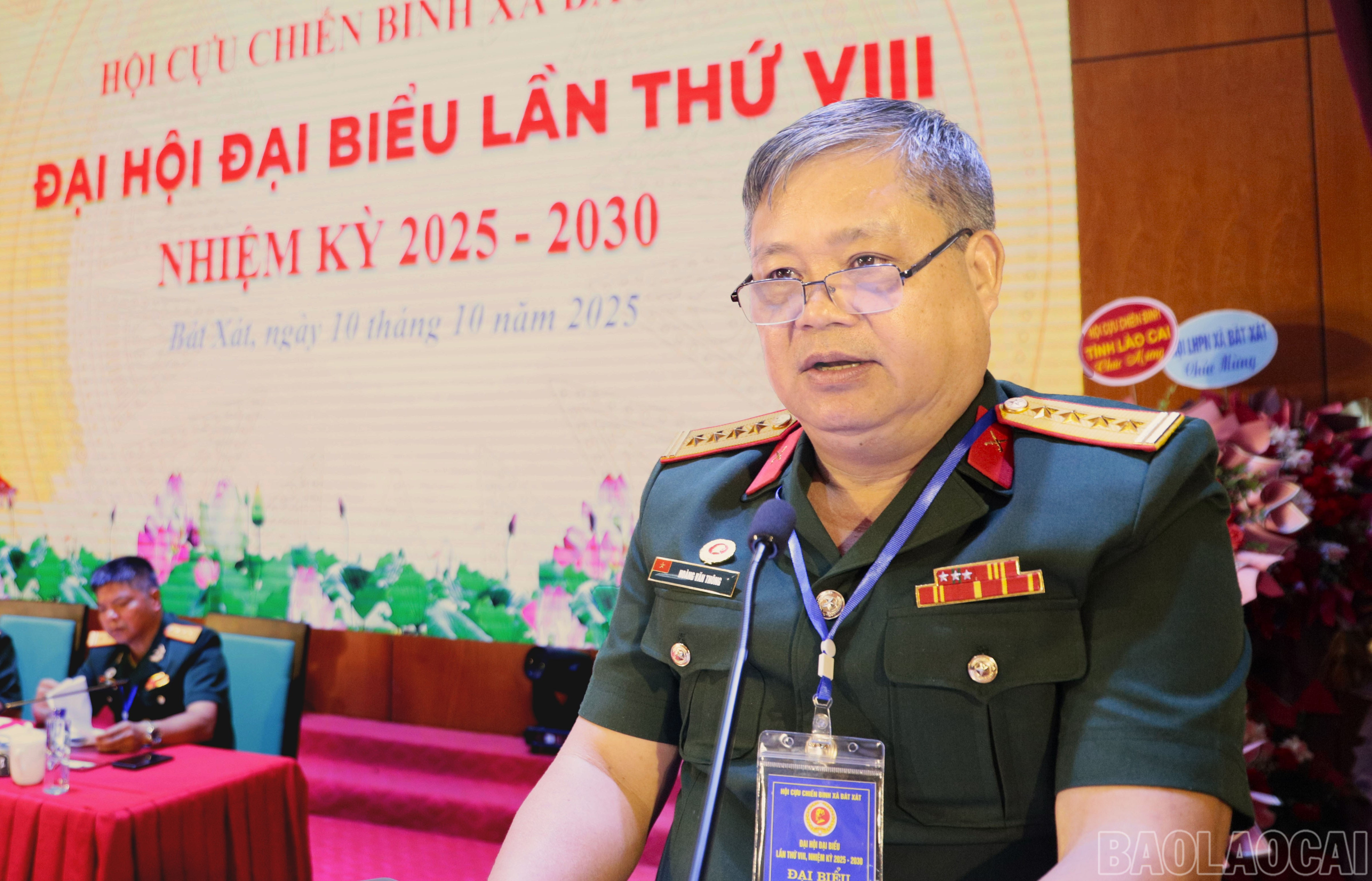 Đồng chí Hoàng Văn Thông phát biểu chỉ đạo tại đại hội. baolaocai-br_lanh-dao-hoi-ccb-tinh-lao-cai-phat-bieu.jpg
